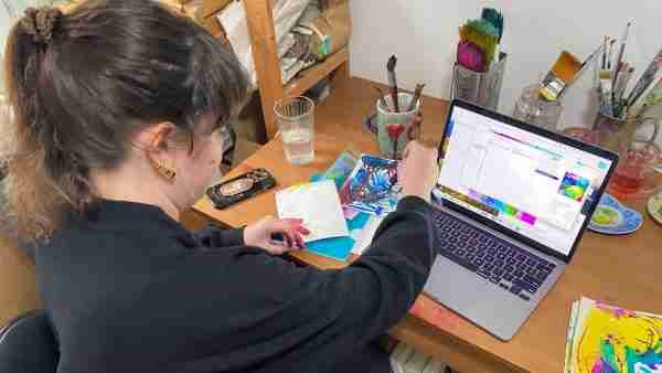 Student working in Emma Plunkett's art class