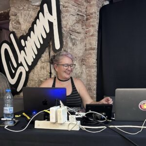 VJ Miss Plunkett at Shimmy Gallery Barcelona